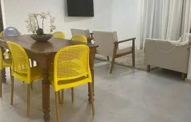 Imagem: A casa em condomínio possui 4 Dormitórios, 5 Banheiros, 4