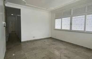 Imagem: A casa possui 5 Dormitórios, 5 Banheiros, 3 Vagas na garagem