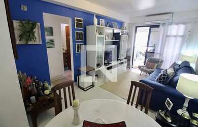 Imagem: O apartamento possui 2 Dormitórios, 2 Banheiros, 2 Vagas na