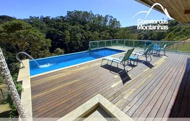 Imagem: A casa em condomínio para alugar possui 4 Dormitórios, 4 Banheiros