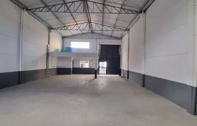 Imagem: O depósito possui 221m² de Área, Imóvel novo e está localizado