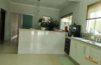 Imagem 10: Excelente casa com 326 m² de construção a venda bairro Rezek em Artur...