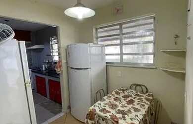 Imagem: A casa possui 3 Dormitórios, 1 Banheiro, 4 Vagas na garagem