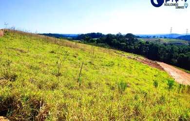 Imagem: O terreno possui 600m² de Área e está localizado em Centro