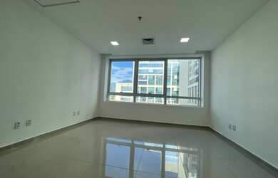 Imagem: O depósito possui 1 Vaga na garagem, 25m² de Área e está