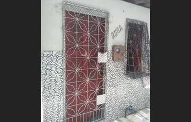 Imagem: A casa possui 1 Dormitório, 1 Banheiro e está localizado