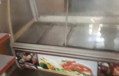 Imagem: O depósito possui 3 Vagas na garagem, 126m² de Área e está