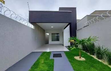 Imagem: A casa possui 2 Dormitórios, 2 Banheiros, 1 Vaga na garagem