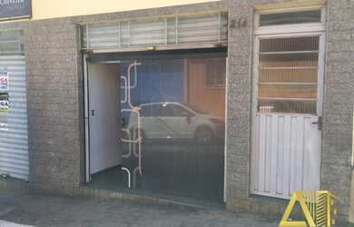 Imagem: O depósito possui 25m² de Área e está localizado em Pouso