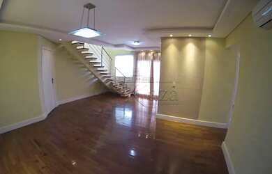 Imagem: O apartamento possui 5 Dormitórios, 5 Banheiros, 5 Vagas na