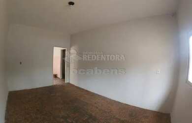 Imagem: A casa para alugar possui 2 Dormitórios, 1 Banheiro, 2 Vagas