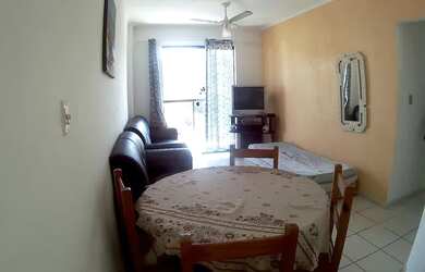 Imagem: O apartamento possui 2 Dormitórios, 1 Banheiro, 2 Vagas na