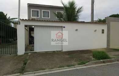 Imagem: A casa em condomínio possui 3 Dormitórios, 2 Banheiros, 3