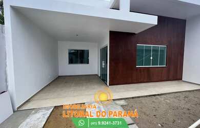 Imagem: A casa possui 3 Dormitórios, 1 Banheiro, 4 Vagas na garagem