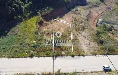 Imagem: O terreno possui 336m² de Área e está localizado em Flores