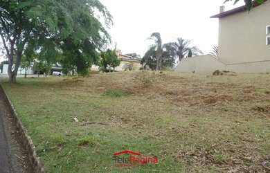 Imagem: O terreno possui 830m² de Área e está localizado em Parque