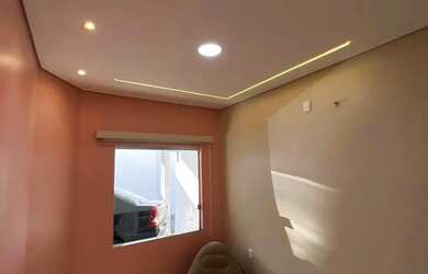 Imagem 9: Casas em Condomínio fechado no Parque 10/ 02 Qts 02 banheiro um sendo...