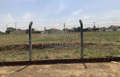 Imagem: O terreno possui 1.289m² de Área e está localizado em Parque