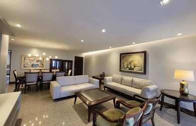 Imagem: O apartamento possui 4 Dormitórios, 3 Banheiros, 3 Vagas na