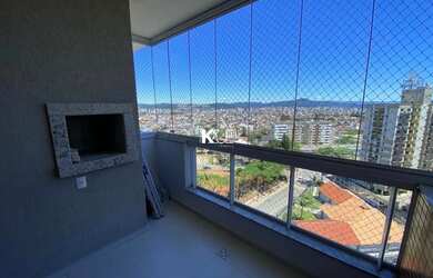 Imagem 11: Apartamento duplex com vista para o ma r