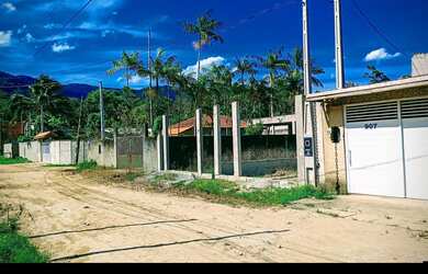 Imagem: O terreno possui 150m² de Área e está localizado em Ubatuba