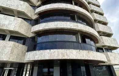 Imagem: O apartamento possui 4 Dormitórios, 4 Banheiros, 2 Vagas na