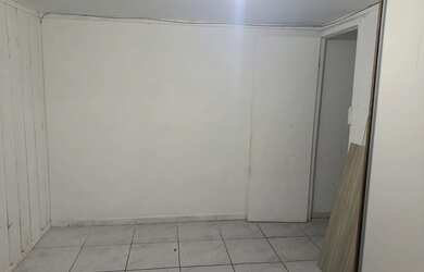 Imagem 6: ALUGO CASA DE MADEIRA NO MACANÃ PRÓXIMO AO TERMINAL