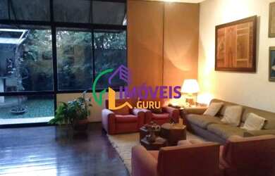 Imagem: A casa possui 5 Dormitórios, 5 Banheiros, 3 Vagas na garagem