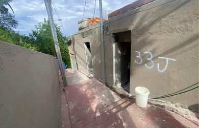 Imagem: A casa possui 2 Dormitórios, 1 Banheiro e está localizado