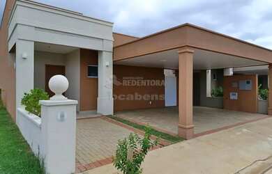 Imagem: A casa em condomínio possui 2 Dormitórios, 3 Banheiros, 2