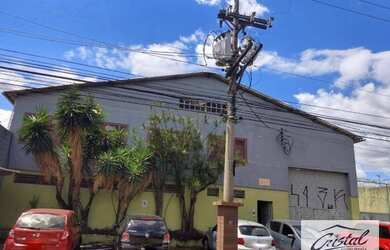 Imagem: O depósito possui 1 Vaga na garagem e 1250m² de Área e está