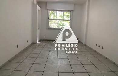 Imagem: O depósito possui 18m² de Área e está localizado em Botafogo