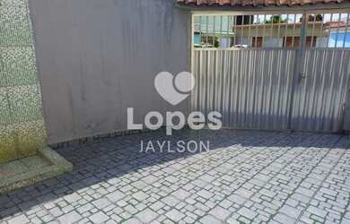 Imagem: A casa em condomínio possui 2 Dormitórios, 2 Banheiros, 3