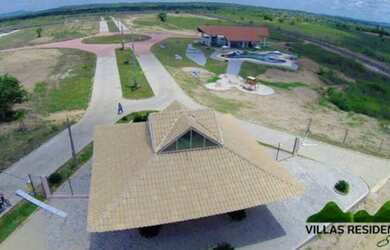 Imagem: O terreno possui 360m² de Área e está localizado em Surubim