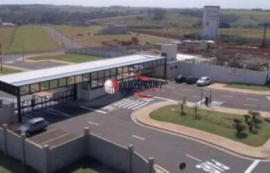 Imagem 2: Vende Casa em Condomínio, Térrea, 03 Dormitórios, sendo 01 Suíte e...