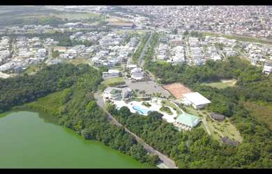 Imagem: O terreno possui 582m² de Área e está localizado em Centro