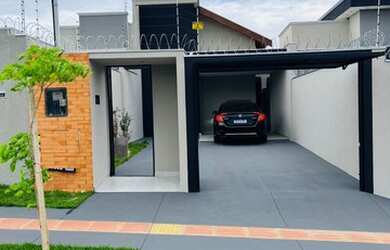 Imagem: A casa possui 3 Dormitórios, 2 Banheiros, 99m² de Área e