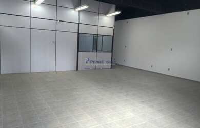 Imagem 14: Galpão Comercial. Varanda, 900m² de Áreae4 Vagas na garagem