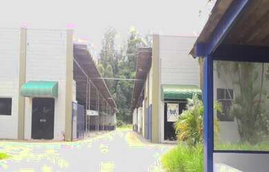 Imagem: O depósito possui 1.523m² de Área e está localizado em