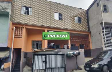 Imagem: A casa possui 5 Dormitórios, 3 Banheiros, 2 Vagas na garagem