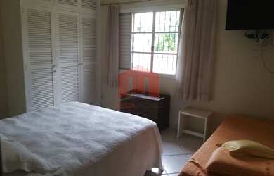 Imagem 12: Casa Térrea. Piscina, Churrasqueira, 800m² de Áreae5 Vagas na garagem