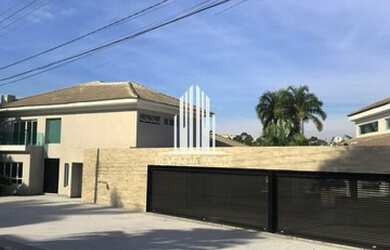 Imagem 8: Casa Alphaville 02, com 05 suítes, 09 vagas. Barueri / São Paulo