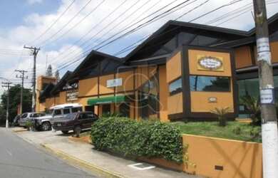 Imagem: O depósito possui 5 Vagas na garagem, 1.700m² de Área, Imóvel