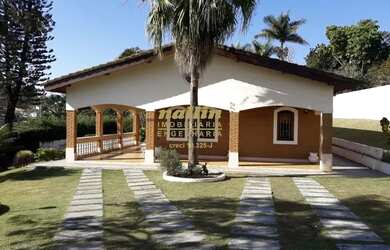 Imagem: A casa em condomínio possui 3 Dormitórios, 3 Banheiros, 2