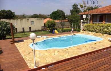 Imagem: A casa em condomínio possui 3 Dormitórios, 4 Banheiros, 4