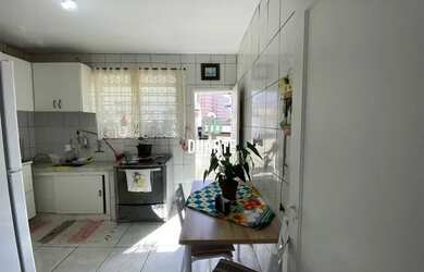 Imagem: O apartamento possui 3 Dormitórios, 2 Banheiros, 1 Vaga na