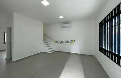 Imagem: O depósito possui 2 Vagas na garagem e 180m² de Área e está