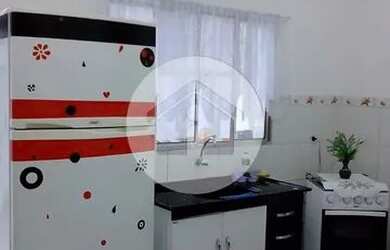 Imagem: A casa possui 2 Dormitórios, 2 Banheiros, 1 Vaga na garagem