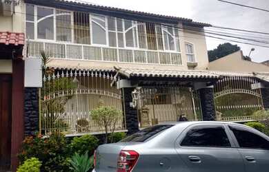 Imagem: A casa em condomínio possui 3 Dormitórios, 3 Banheiros, 1