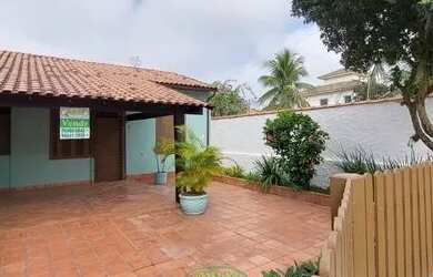 Imagem: A casa possui 2 Dormitórios, 1 Banheiro, 1 Vaga na garagem